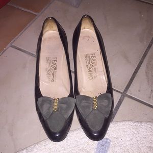 Vintage Ferragamo Black Kitten Heel (used)